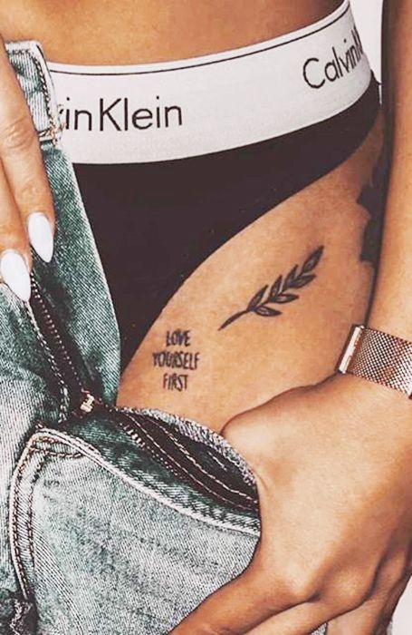 20 Sexy Thigh Tattoos for Women in 2020 - The Trend Spotter Inner Thigh Tattoos, Thigh Tattoos For Women, Small Thigh Tattoos, Infected Tattoo, Upper Thigh Tattoos, Side Thigh Tattoos, 42 Tattoo, Rose Tattoo Thigh, Hip Tattoos Women