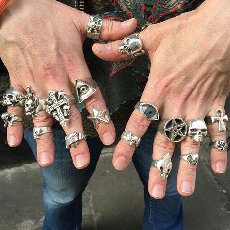 The great frog london The Great Frog, Frog Jewelry, Grunge Jewelry, Biker Jewelry, Dope Jewelry, Skull Jewelry, Skull Ring, Grunge Style, Jewelry Inspo