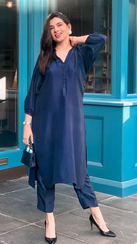 Plain Kurtis Design, Plain Kurti Designs Latest, Plain Kurti Designs, Pleats Fashion, Plain Kurti, Plain Skater Dress, Kurtis Design, Latest Casual Dress, Design Kurta