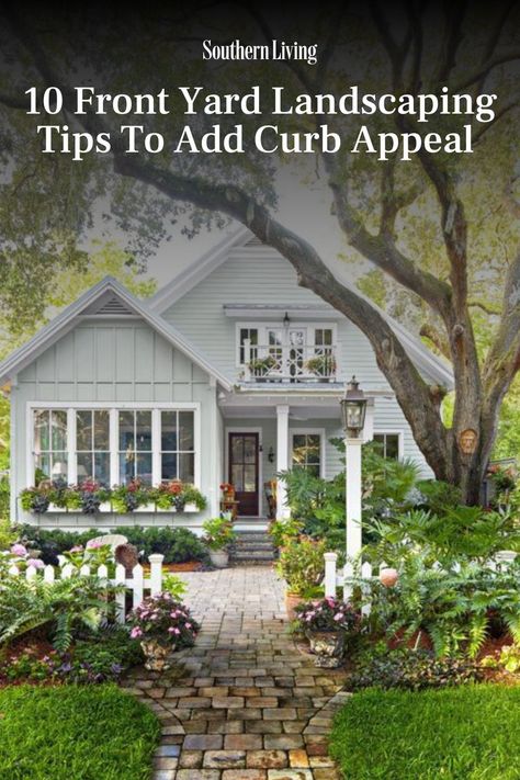 Southerners are all about making a good first impression, and of course, so is the real estate industry. Whether doing a drive-by or scrolling through Zillow listings, the first thing any potential buyer will notice about your home is the curb appeal. Good landscaping can actually increase your home's value, but the wrong choices can have the opposite effect. So it's not something you want to ignore if you ever plan to sell. #landscaping #curbappeal #frontyard #homedesign #southernhome Southern Curb Appeal, Landscape Curb Appeal, Curb Appeal Landscape, Add Curb Appeal, Southern Homes, Landscaping Tips, Porch Design, Low Maintenance Plants, Southern Home