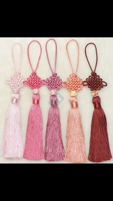 Celtic Heart Knot, Chinese Knots, Chinese Knotting, Heart Knot, Knots Diy, Adjustable Knot, Chinese Knot, Car Hanging, Macrame Knots