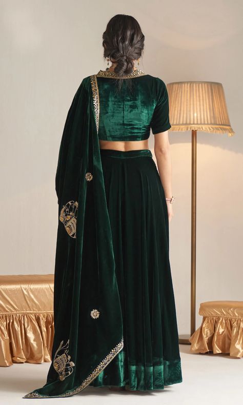 Green Velvet Lehenga, Velvet Blouse Design, Emerald Green Fabric, Shawl Neckline, Dabka Work, Indian Dress Up, Blouse Lehenga, Traditional Blouse Designs, Lehenga Designs Simple