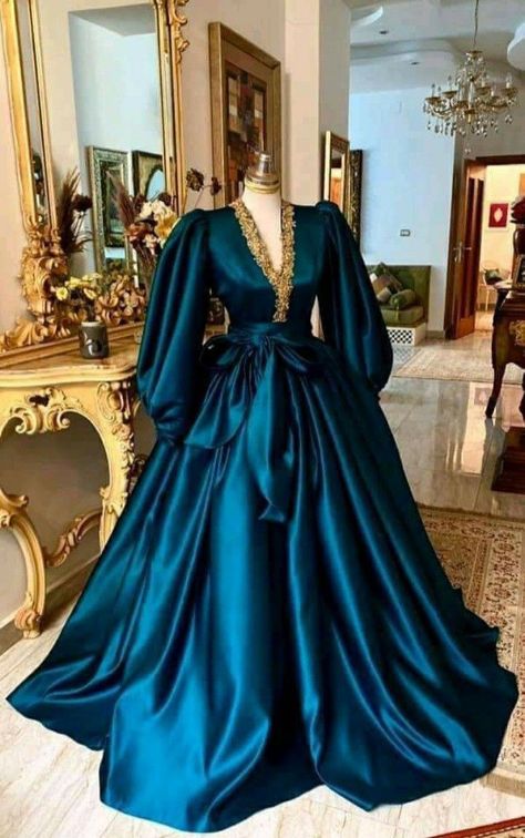 Bride Dress Simple, Dinner Dress Classy, Women Dresses Classy, Fancy Dresses Long, Fashion Drawing Dresses, Elegant Dresses Classy, Sleeves Designs For Dresses, Wedding Dresses For Girls, Stylish Party Dresses