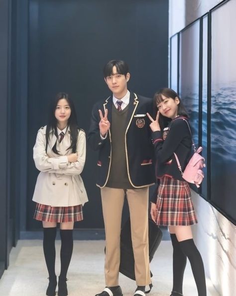 Jo Soo-min, Kim Young-dae, Korean Student, School Uniform Fashion, Ji Hyun, Student Girl, Korean Drama Movies, Korean Fashion Dress, Uniform Fashion