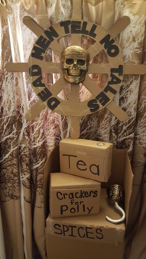 Pirate Themed Photo Booth, Pirate Halloween Decorations Office, Pirates Of The Caribbean Float Ideas, Pirate Diy Decor, Pirates Of The Caribbean Classroom Theme, Pirates Of The Caribbean Decorations Diy, Pirate Bday Party Ideas, Pirate Halloween Party Decorations, Pirate Signs Diy