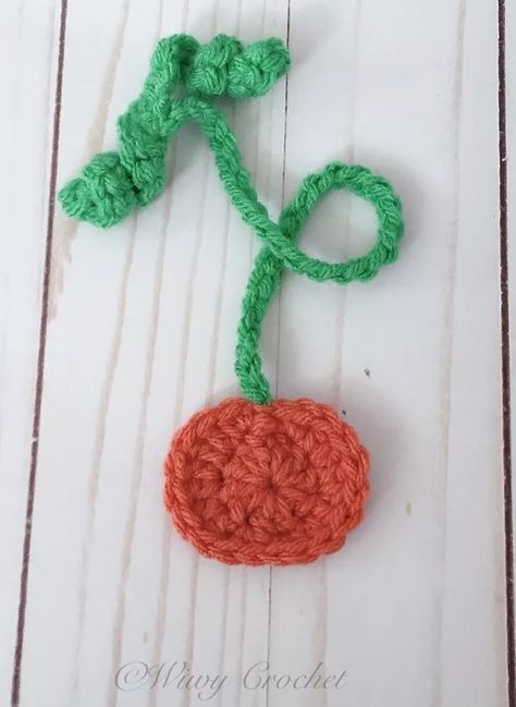 Pumpkin Bookmark, Crochet Bookmarks Free Patterns, Bookmark Crochet, Pumpkin Books, Bookmark Pattern, Crochet Bookmark Pattern, Crochet Cardigans, Green Yarn, Fall Reading