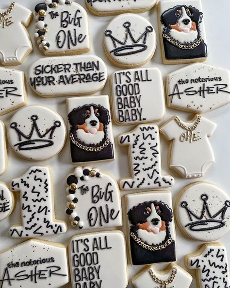 Notorious Big One Birthday Cookies, Notorious Big One Cookies, Biggie 1st Birthday Cake, Notorious One Cookies, Notorious Big Cookies, Biggie 1st Birthday, Biggie Smalls First Birthday Party Food, Crown Cookies, First Birthday Cookies