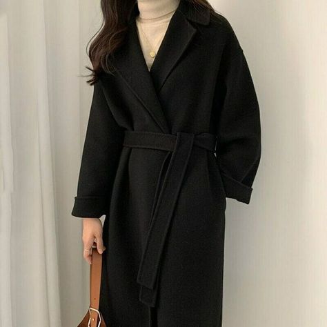 Long Black Coat Outfit, Wool Coat Outfit, Black Coat Outfit, Mantel Outfit, Jacket Belt, Woolen Coat Woman, Black Overcoat, Long Overcoat, Long Black Coat