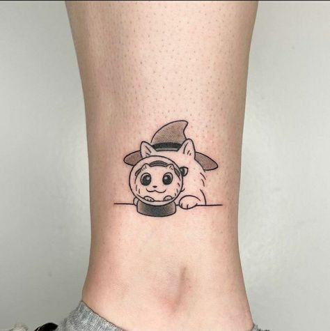 Cat Tattoo Idea, Filler Tattoo Designs, Tattoo Cute, Astronaut Tattoo, Cute Cat Tattoo, Cute Tattoo, Black Cat Tattoos, Geometric Tattoo Design, Cute Little Tattoos