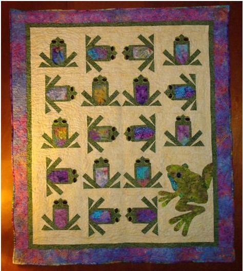 Frog Quilt. I would want all the blocks to "match" rather than having the applique in that bottom corner. Cute Quilt Patterns, Frog Quilt, Kid Quilts, Frog Pattern, Kids Quilts, Paper Pieced Quilt, Childrens Quilts, Animal Quilts, Quilt Block Pattern