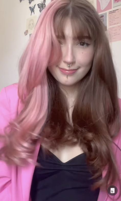 Brown And Pink Hair, Pink Streaks, Aesthetic Photography Grunge, Pretty Hair, Hair Inspo Color, Dream Hair, Cut And Color, Pretty Hairstyles, Pink Hair