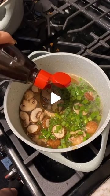 Keto Fit Meals on Instagram: "JAPANESE CLEAR MUSHROOM SOUP 🍄 by lowcarbstateofmind

So yummy and really easy to make. I’m using @kettleandfire chicken bone broth. My discount code with them it is LOWCARBSTATEOFMIND and I have their website linked in my bio ☝🏼#kfpartner

If you guys make this tag me and let me know what you think 😋

- @kettleandfire chicken bone broth
- 2 tsp minced ginger
- 1 tsp garlic powder
- 1 tsp sesame oil
- sliced mushrooms
- sliced green onions
- pinch of salt

—————⁣
If you don't know how to start ketodiet properly or do you want to lose possibly 5-10 lbs in the first week alone with keto ?⁣⁣⁣⁣⁣⁣⁣ Join "The 28 Day Keto Challenge". ➡️ LINK IN BIO ⬅️⁣⁣⁣⁣⁣⁣⁣⁣⁣⁣⁣
✔️ Follow @keto.fit.meal 
.
.
.
.

#ketogenic #ketosis #ketodiet #ketofam #ketocommunity
#ketoweightlos Japanese Mushroom Soup Recipes, Japanese Clear Mushroom Soup, Clear Mushroom Soup, Liver Shrinking Diet, Bone Broth Soup Recipes, Chicken Broth Soup, Broth Diet, Bone Broth Soup, Fit Meals