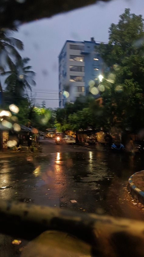 Rain In Kolkata, After Rain Aesthetic, Rain Asthetic, Streets Of Kolkata, Bengali Aesthetic, Bandra Worli Sea Link, Rain Street, City Rain, Rainy Street