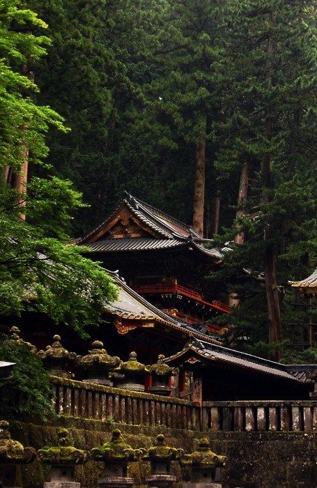 The Wooded Bastion Mountain Temple, Japan Temple, Japanese Temple, Asian Architecture, Casas Coloniales, Japanese Architecture, Japanese Aesthetic, Zen Garden, Japanese Garden