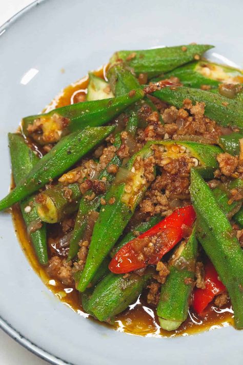 Okra Stir Fry, Simple Filipino Recipes, Okra Filipino Recipes, Philippino Food Recipes, Filipino Food Recipes Vegetables, Shrimp And Okra Recipes, Filipino Veggie Recipes, Filipino Okra Recipes, Filipino Vegetable Recipes Healthy