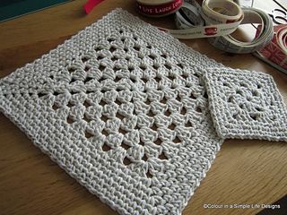 Simple and natural coaster and placemat setting. Can be made in any weight yarn - just adjust your hook size accordingly, and any size to suit. Crocheted Placemats, Square Placemats, Crochet Placemats, Linen Stitch, Crochet Abbreviations, Crochet Dishcloths, Crochet Simple, Moss Stitch, Crochet Motifs