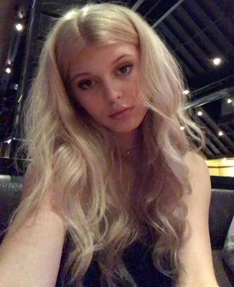 Loren Gray Rares, Loren Gray, Long Hair Styles, Instagram Post, Photo And Video, Hair Styles, Instagram Posts, Grey, Hair