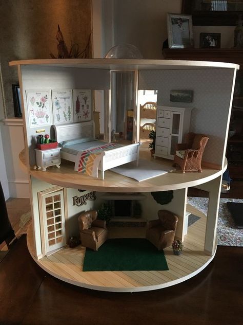 Round, revolving dollhouse Doll House Plans, Mini Doll House, Doll House Crafts, Potato Chip, Barbie Doll House, Miniature Rooms, Modern Dollhouse, Wooden Dollhouse, Barbie House