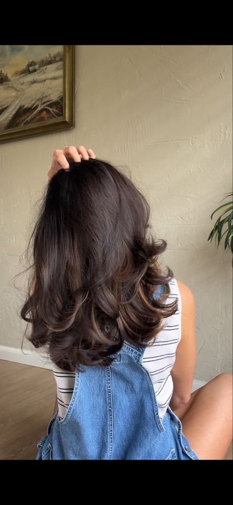 Haircuts For Medium Length Hair, Brown Hair Inspo, Layered Haircuts For Medium Hair, Hairstyles For Layered Hair, Blowout Hair, 90s Hairstyles, Hair Stylies, Haircuts For Medium Hair, Haircuts Straight Hair