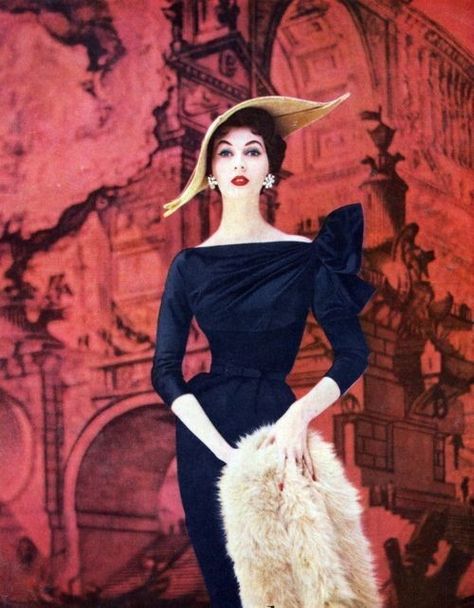 Dress Fashion Photography, Carmen Dell'orefice, Jean Shrimpton, Dresses 1950s, Fashion Model Photography, High Fashion Photography, Richard Avedon, Vintage Models, Vintage Vogue