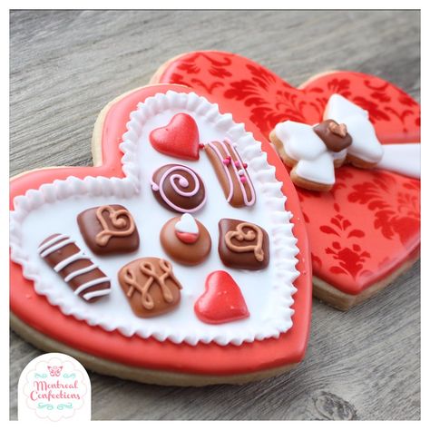 Unique Pastries, Royal Icing Buttercream, Take Your Heart, Icing Buttercream, Valentines Day Sugar Cookies, Valentine Cookies Decorated, Icing Transfers, Valentines Cookies, Valentine Sugar Cookies