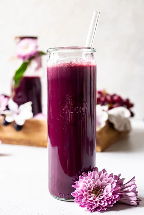 Purple Juice, Blender Juice, Juice Smoothies Recipes, Homemade Juice, Nut Milk Bag, Purple Cabbage, Beet Juice, Best Vegan Recipes, Grape Juice