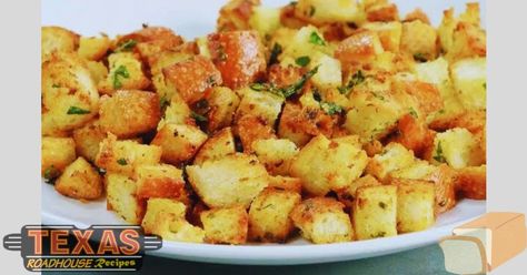 Texas Roadhouse Crouton Recipe - Texas Roadhouse Recipe Texas Roadhouse Croutons Recipe, Texas Roadhouse Croutons, Texas Roadhouse Recipes, Crouton Recipe, Crouton Recipes, Ranch Recipe, Croutons Homemade, Texas Roadhouse, Crunchy Snack