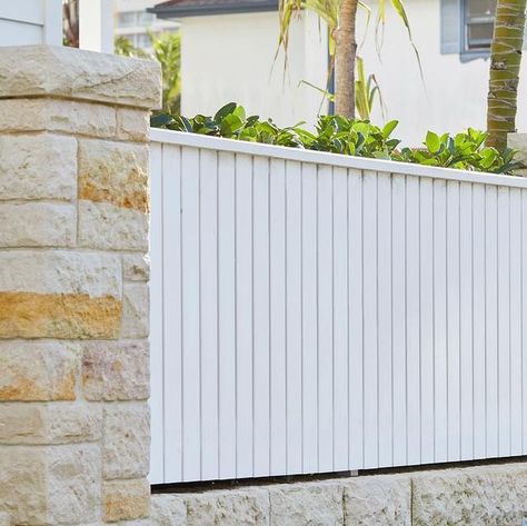 Sandstone Front Fence, Sandstone Fence, Porch Goals, Boundary Fence, Sandstone Cladding, House Fence, Modern Fence Design, House Fence Design, Timber Screens