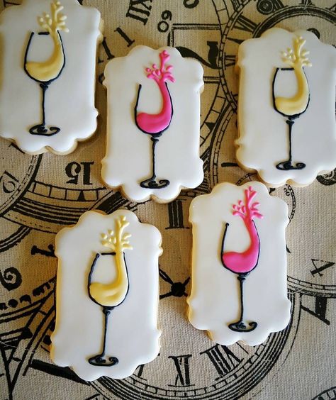 Cookie Flooding, Art Cookies, Wine Cookies, Cookie Making, Decorating 101, Sugar Cookie Royal Icing, Wine Party, Wine Tasting Party, Cookie Business