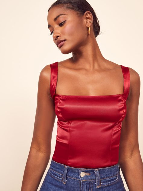 Frilly Blouse, Satin Cami Top, Model Pics, Soft Graphic, Georgette Tops, Strapless Crop Top, Off Shoulder Crop Top, Clothing Details, Cute Crop Tops