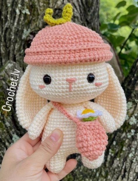 Crochet Pusheen, Easy Crochet Animals, Crochet Bunny Pattern, Bunny Crochet, Crochet Rabbit, Kawaii Crochet, Fun Crochet Projects, Diy Crochet Projects, Crochet Bunny