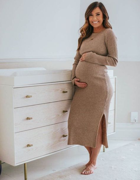 32 Week Bumpdate Casual Baby Shower Outfit, Winter Baby Shower Outfit, Prego Outfits, My Hospital Bag, 32 Weeks Pregnant, Alyson Haley, Preggo Fashion, Dresses For Pregnant Women, Women Dress Online