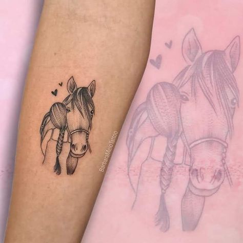 Small Horse Tattoo Ideas, Horse Tattoo With Name, Horse And Rider Tattoo, Unique Horse Tattoos, Horse Remembrance Tattoo, Tettu Design Tattoo, Horse In Heaven, Horse Face Tattoo, Horse Tattoos For Women