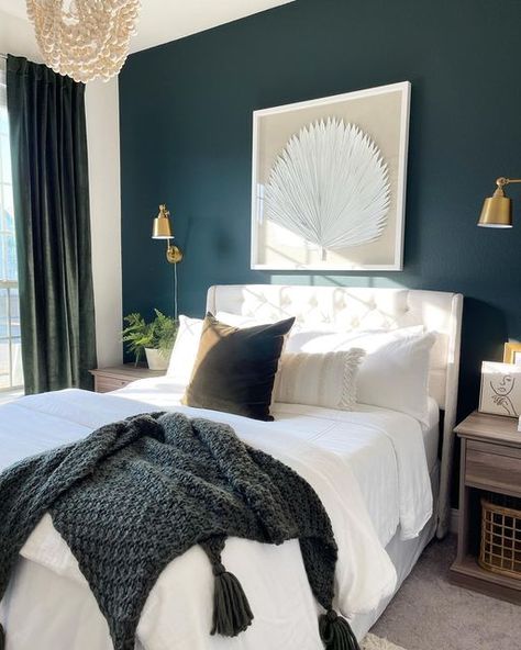 Dark Turquoise Room, Dark Turquoise Paint, Bm Salamander, Dark Turquoise Bedroom, Dark Teal Bedroom, Turquoise Room, Bedroom Turquoise, Teal Bedroom, Room Decor Dark