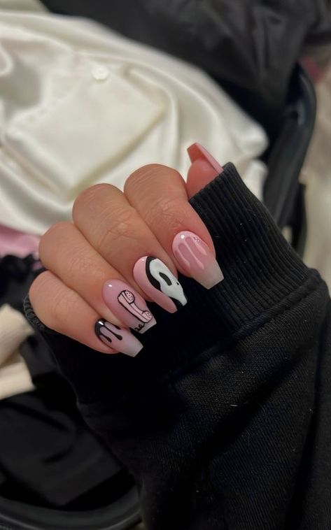 29 Ghost Face Nails for Halloween 2024 That Are Cute & Creepy! - The Catalog Uñas Scary Movie, Horror Movie Nails Acrylic, Scary Movie Nails, Halloween Nails Scary, Horror Movie Nails, Ghost Face Nails, Nails Scary, Movie Nails, Nails For Halloween