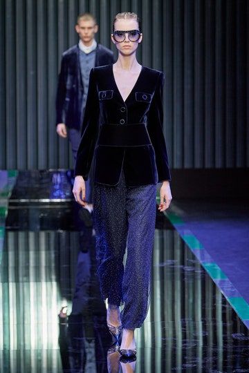 Runway Magazine, Pre Fall Fashion, Armani Prive, Milano Fashion Week, Fall 2022, Fashion Show Collection, Fashion 2020, Italian Fashion, Couture Fashion