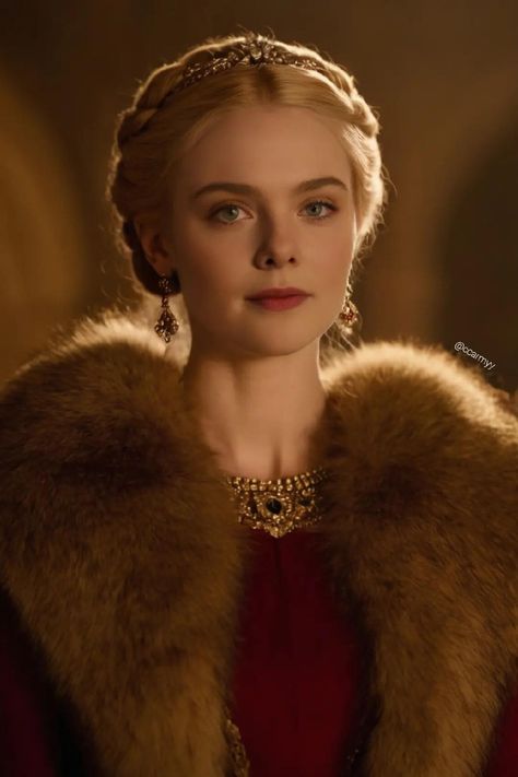 #gameofthrones #GOT #houseofthedragon #HOTD #ellefanning #lannisterOC | Elle Fanning | TikTok Lannister Face Claim, Lannister Aesthetic, Visenya Targaryen, Edward Iv, Story Images, Fantasy Dresses, Elle Fanning, Celebrity Art, Narnia