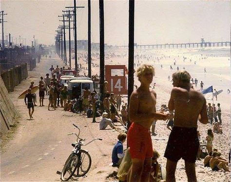 Huntington Beach,early to mid- seventies. Photographer unknown. Southern California Beaches, California Surf, Surf City, Hang Ten, Vintage Surf, Vintage California, California Dreamin', California Beach, California Dreaming