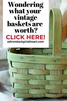 BASKETS: Wondering what your vintage baskets are worth? I have a FREE price guide to help you determine the value of your heirloom baskets. #vintage #antique #baskets Wicker Basket Decor Ideas, Longaberger Basket Ideas, Wicker Basket Decor, Basket Decor Ideas, Decorate With Baskets, Antique Baskets, Basket Makeover, Modern Baskets, Old Wicker