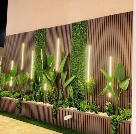 Balcony Wall Design, Outdoor Projector Screen, Green Wall Design, Terrace Garden Design, Terrace Decor, Minimalist Bedroom Design, Terrace Design, Interior Wall Design, Balcony Design