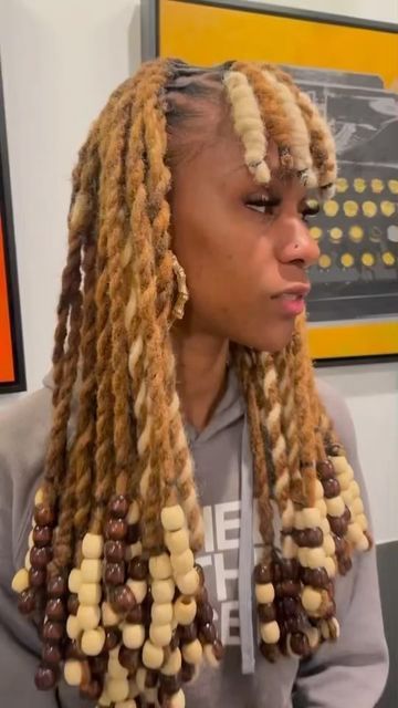 Loc Ponytail With Bangs, Beads On Locs Styles, Bangs With Locs, Loc Styles With Beads, Sister Locs On Short Hair, Loc Bangs, Cleopatra Vibes, Dreadlock Wedding Hairstyles, Loc Colors