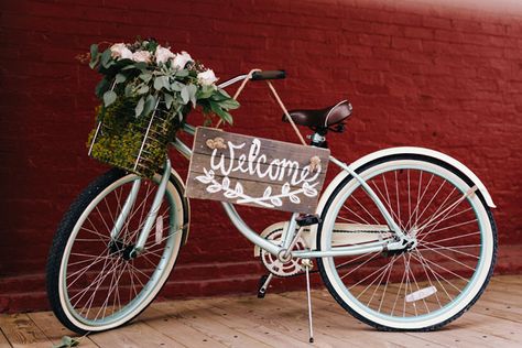 Wedding Bike, Vintage Bike Decor, Bike Decorations, Bike Wedding, Bicycle Wedding, Loving Couples, Bicycle Decor, Chic Vintage Brides