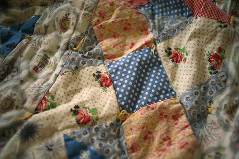 Grandma Aesthetic, Grandma Core, What’s Going On, Dream Room, Patchwork Quilts, Quilting Designs, Pretty Pictures, Mood Board, Shabby Chic