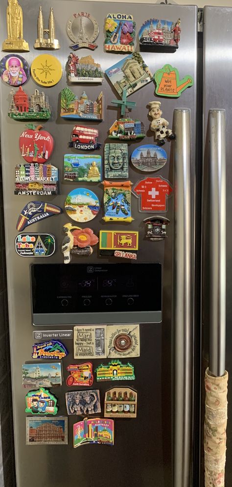 Fridge magnets collection! Fridge Inspo Aesthetic, Fridge Magnet Collection, Fridge With Magnets, Magnet Drawing, Life Manifestation, Magnet Fridge, House Deco, Travel Nursing, Quiet Life