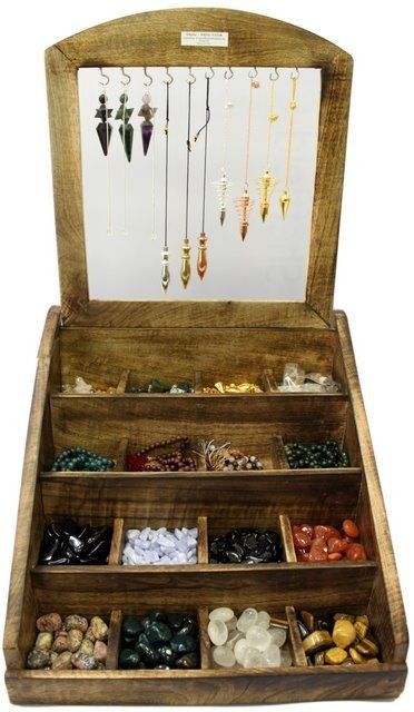 Crystal Display Ideas Craft Show, Crystal Display Ideas Retail, Crystal Store Display Ideas, Pendulum Display, Pendulum Holder, Crystal Display Ideas, Metaphysical Store, Crystal Room, Crystals Store