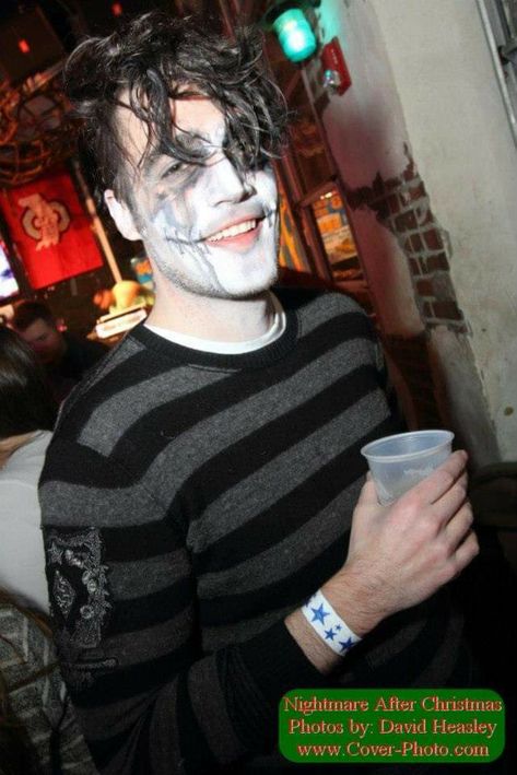 Dustin Bates, Breaking Benjamin, Band Members, Him Band, Carnival Face Paint, Halloween Face Makeup, Medicine, Star Wars, Band