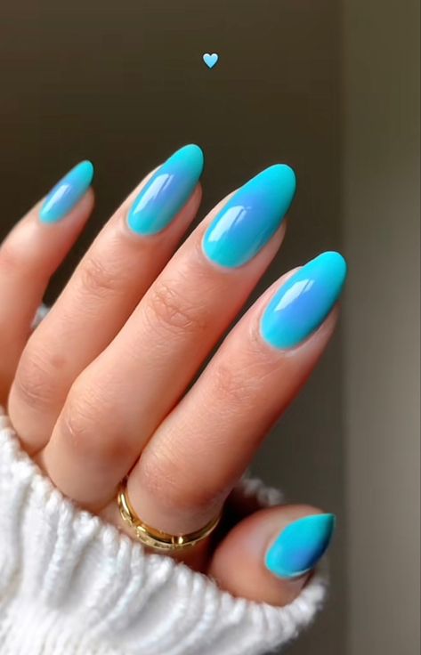 Blue Aura Nails Short, Solid Color Summer Nails, Ocean Aura, Nails Water, Beachy Nails, Aura Nails, Punk Nails, Gel Nails Diy, Simple Gel Nails