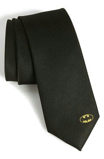 :-) Batman Wedding, Bat Logo, Batman Symbol, Im Batman, Batman Vs Superman, Batman Comics, Pocket Squares, Geek Chic, Gotham City