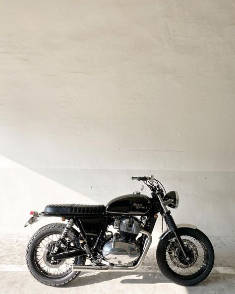 Interceptor 650 Royal Enfield Modified, Interceptor 650 Modified, Royal Enfield Interceptor 650 Custom, Interceptor 650 Royal Enfield, Royal Enfield 350, Royal Enfield Thunderbird 350, Royal Enfield Interceptor 650, Adventure Bike Motorcycles, Interceptor 650