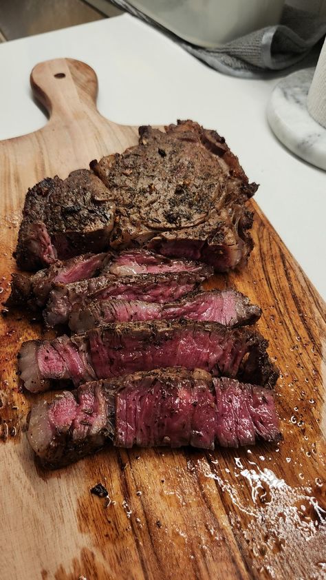 Reverse sear is the way. by gauge1156 Healthy Food Motivation, Snap Food, How To Cook Steak, Instagram Food, Food Snapchat, Food Obsession, Pretty Food, Food Cravings, Meal Time